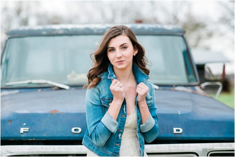 Hallie Harrison | A Fall Farm Senior Session • kendrarphotography.com